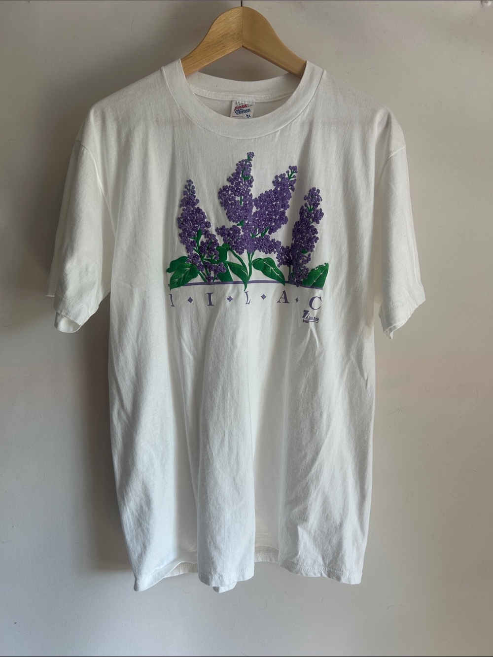 Vintage Lilac Graphic Tee  1990 single stitch XL